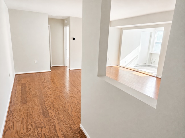 Photo - 9653 White Acre Rd Unit B3