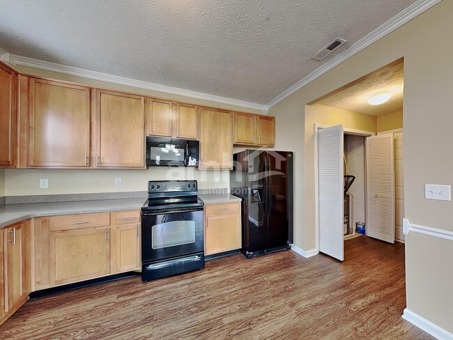 Photo - 15554 Landsbrook Run E