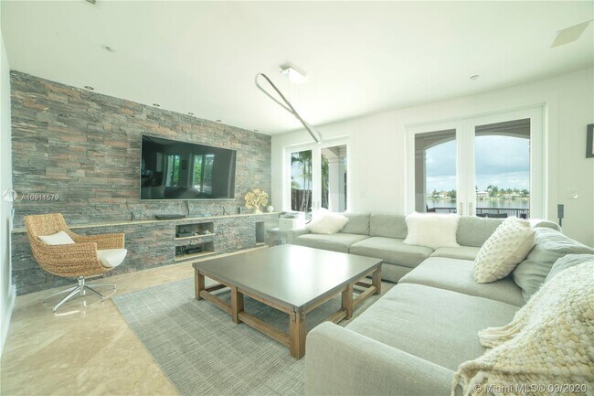 Photo - 6842 NW 112th Ave