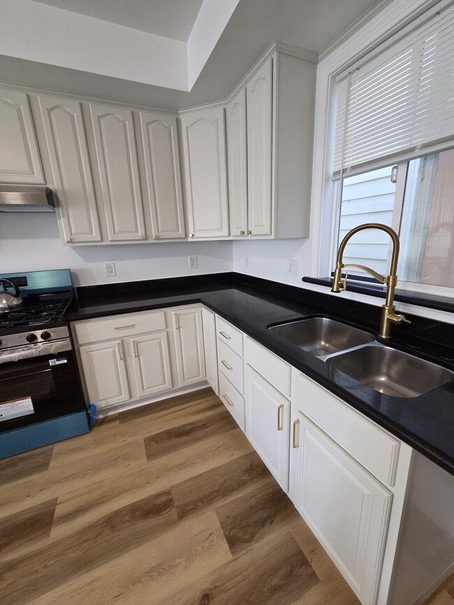 new appliances and fixtures - 163 Rae Ave Unit 2