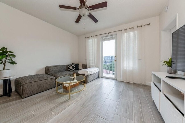 Photo - 533 NE 3rd Ave Unit 551