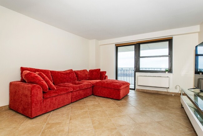 Photo - 7855 John F. Kennedy Blvd Unidad 26E