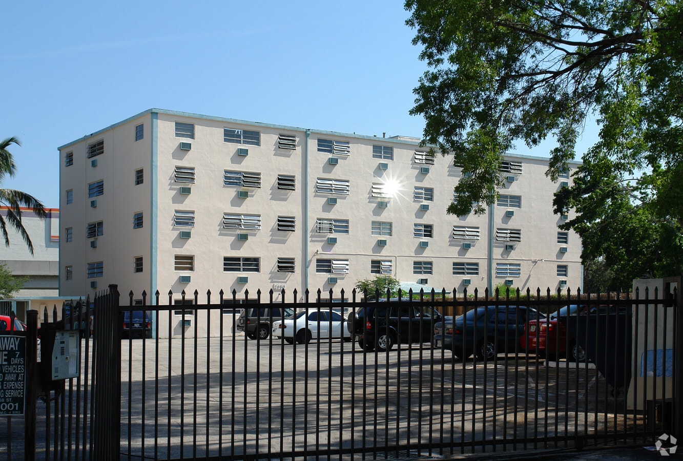 Grove Princess Apartments - Grove Princess Apartments
