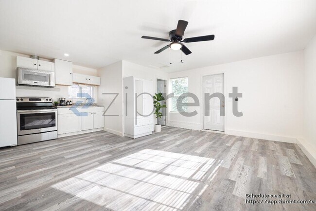 Photo - 4344 Keeler Ave