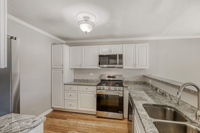 Photo - 2058 Leeward Ln