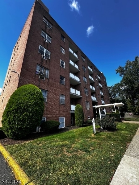 Building Photo - 25 Washington Ave Unit 5A Rental