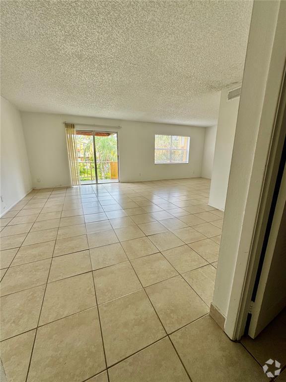 Building Photo - 18111 NW 68th Ave Unit I202 Rental
