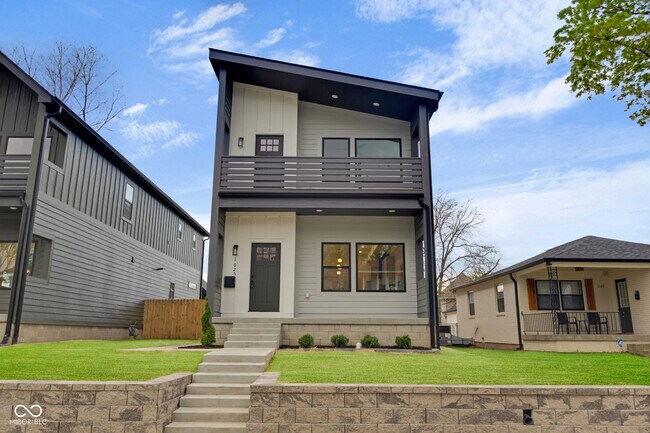 Photo - 1025 Churchman Ave