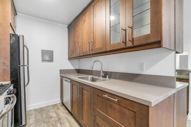 Photo - 1812 Westholme Ave