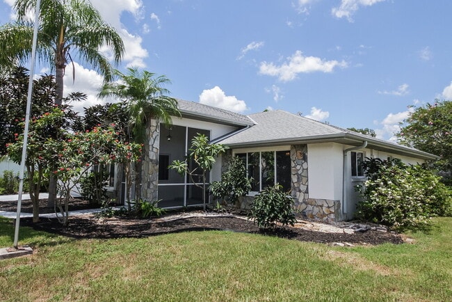 Photo - 2877 48th Way E