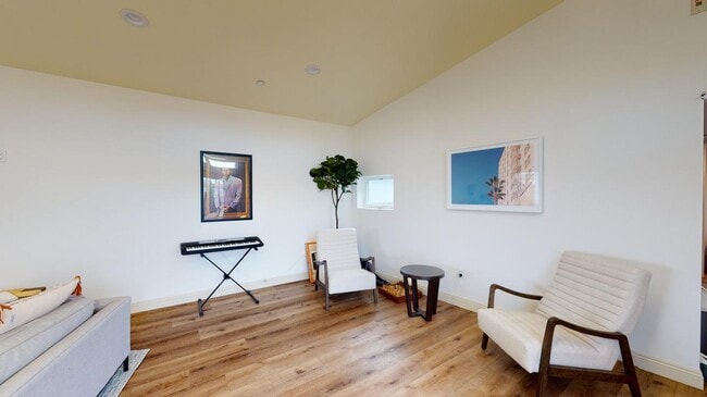 Photo - 188 Jasmine Way