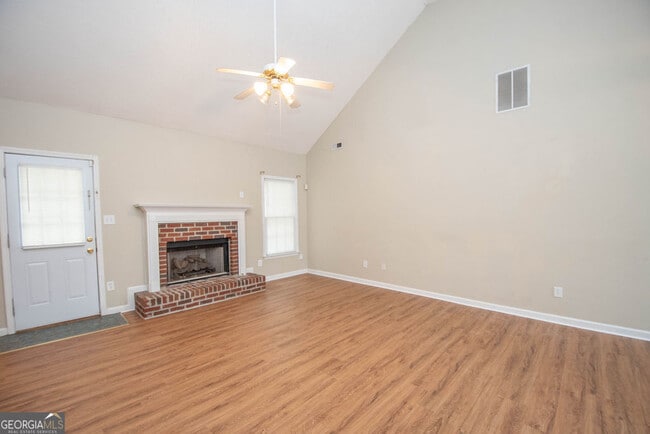 Photo - 110 Sheldon Way