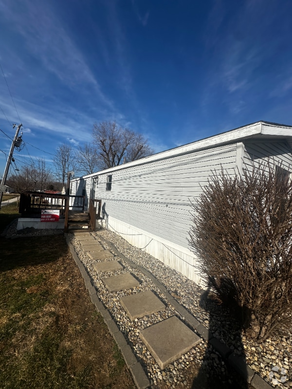 Building Photo - 842 W Popcorn Rd Rental