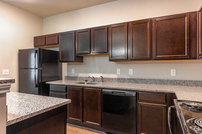 1BR, 1BA - 707SF - Kitchen