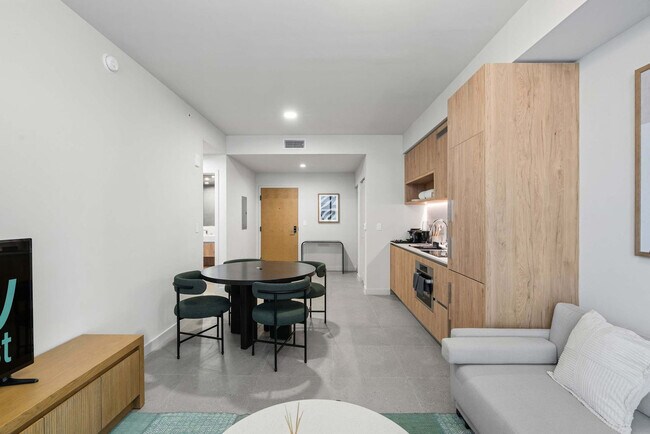 Photo - 11 NE 6th St Unit SI ID1373698P