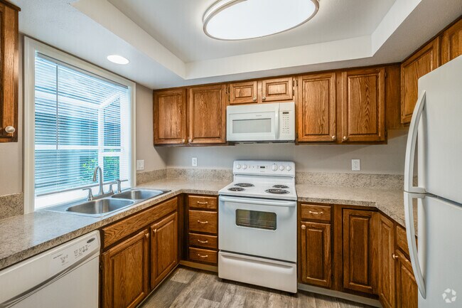 2BR, 2.5BA - 1,013SF - Kitchen