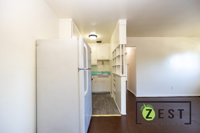 Photo - 17161 Denver St