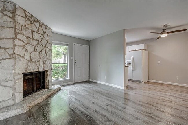 Building Photo - 4307 S 1st St Unit 108 Rental