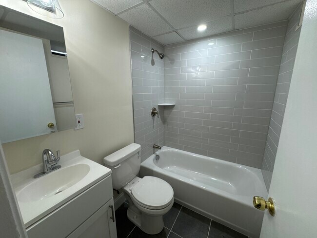 Photo - 1188 Commonwealth Ave Unit D