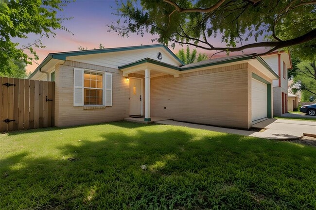 Building Photo - 4003 Reeders Dr