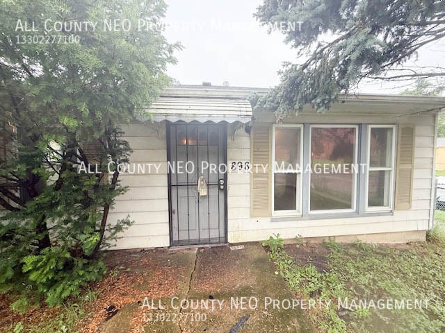 Building Photo - 898 Wayside Rd Rental