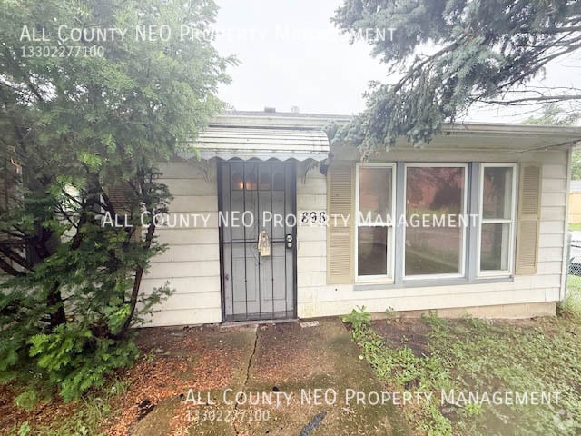 Building Photo - 898 Wayside Rd Rental