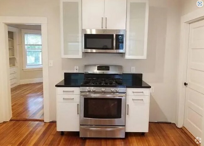 Building Photo - 4.0 bedroom in Cambridge Massachusetts 02139 Unit U2 Rental