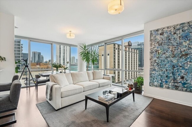 Photo - 123 S Green St Unit 803B