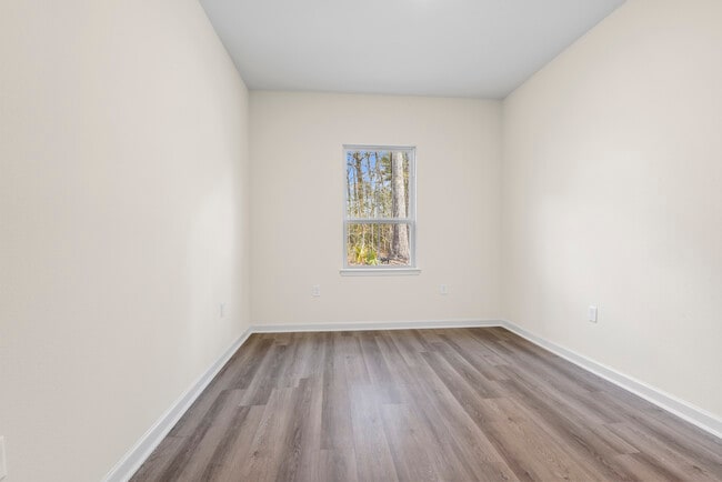 Photo - 20953 Oregon St