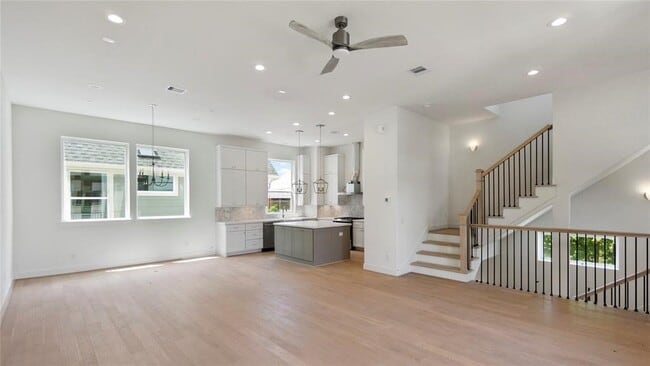 Photo - 4621 Maxie St