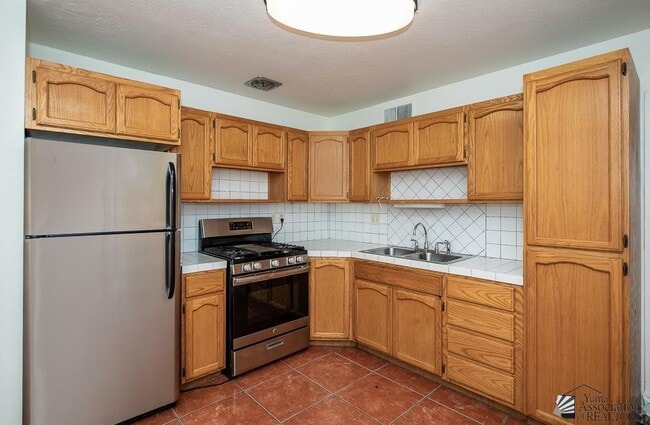 Photo - 1314 E 23rd Pl