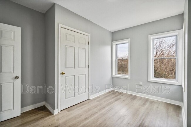 Photo - 4277 Mantua Ave