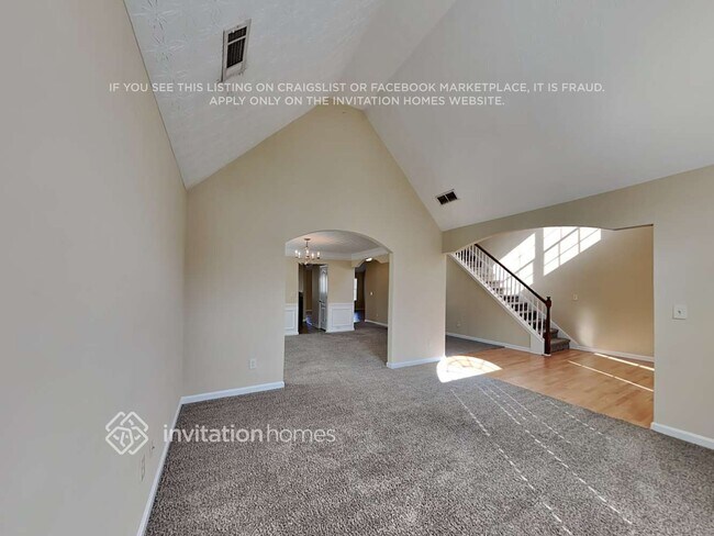 Photo - 4444 Grove Lake St SW