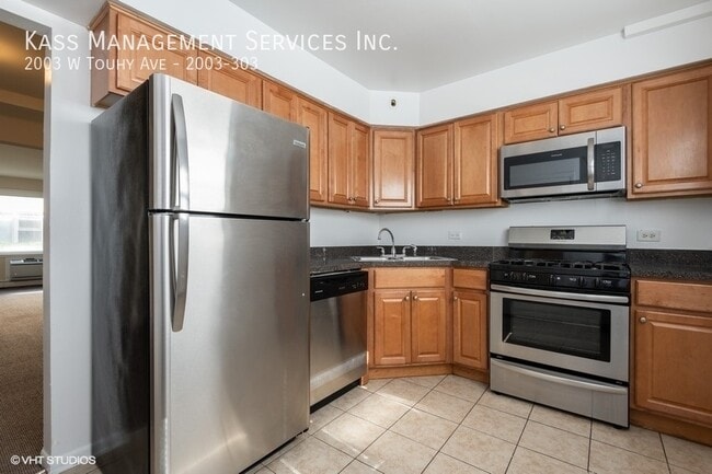 Photo - 2003 W Touhy Ave Apartment Unit 2003-303