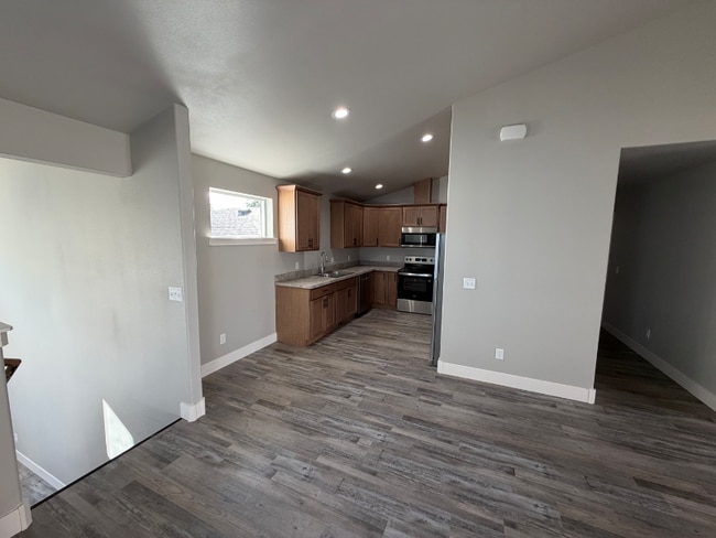 Photo - 1329 Lynn Ave