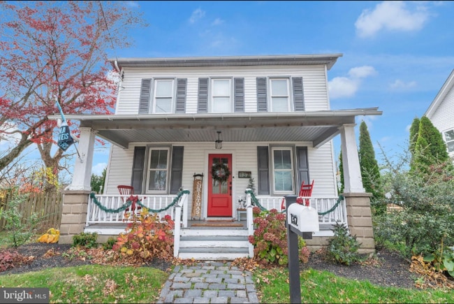 Building Photo - 132 S Main St