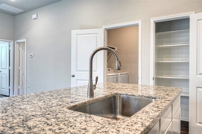 Photo - 11779 White Cedar St