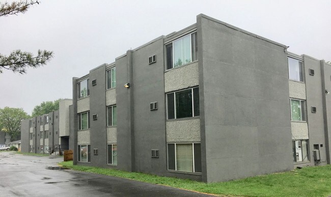 Photo - Resolute Manor