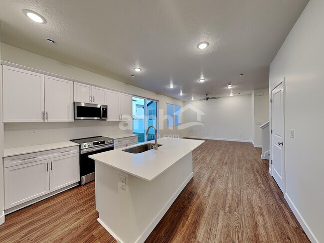 Photo - 3442 N Annabell St