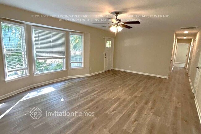 Photo - 5060 Hubert Dr