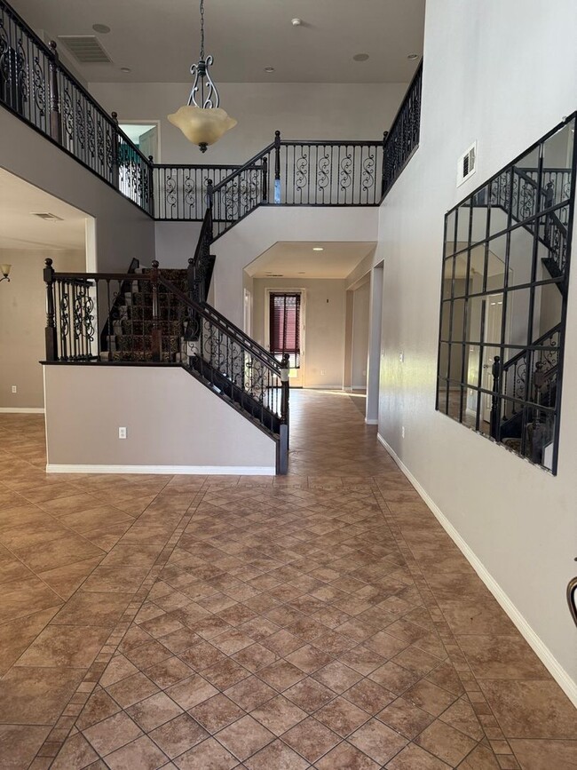 Photo - 10317 Titanium St