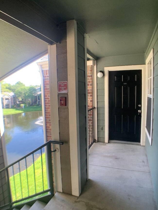 Photo - 2225 Metropolitan Way