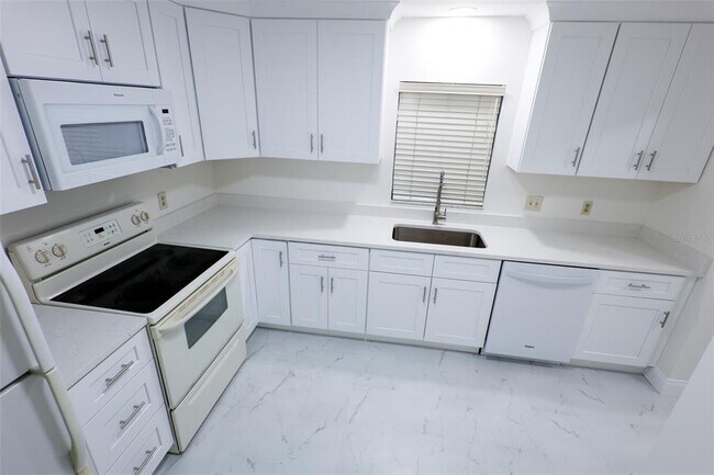 Photo - 701 Poinsettia Rd Unit 138