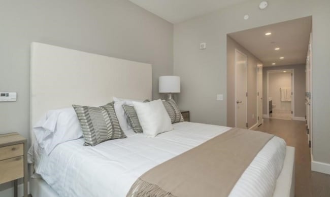 Photo - 100 Lovejoy Wharf