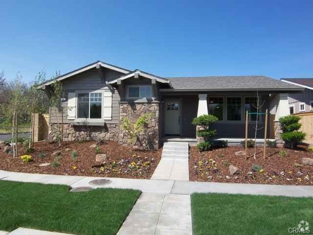 Building Photo - One Time-Lease-Up Adorable Craftmans Style... Rental