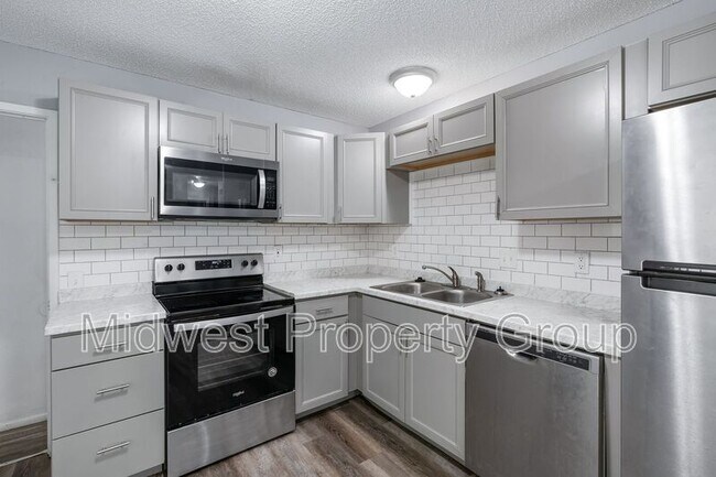 Photo - 2495 Lindsay Ln