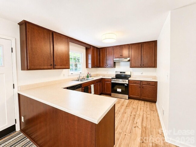 Photo - 2736 Miranda Rd