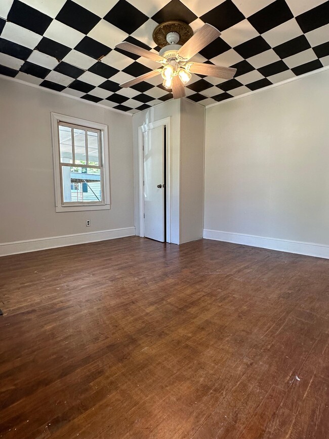 Photo - 415 Baldwin Ave