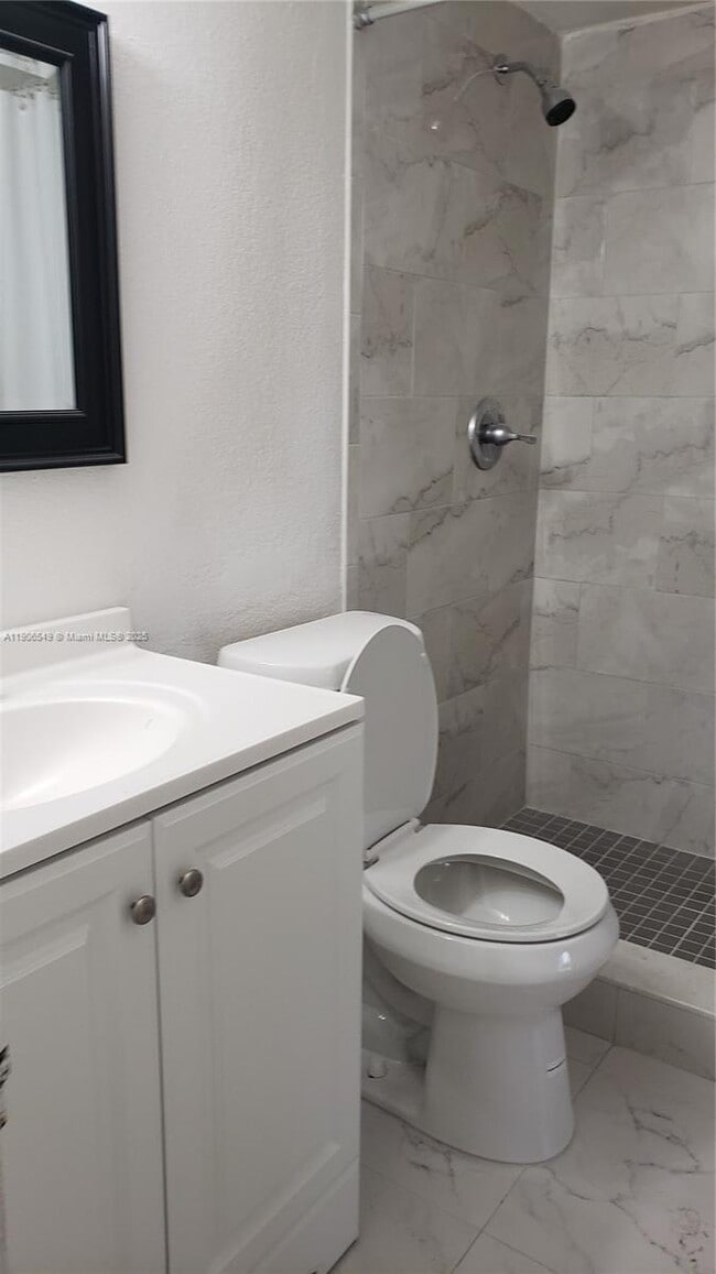 Photo - 1251 NE 108th St Unidad 215