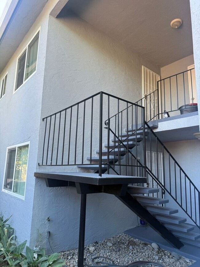 Photo - Spacious two bedrooms one full bathroom